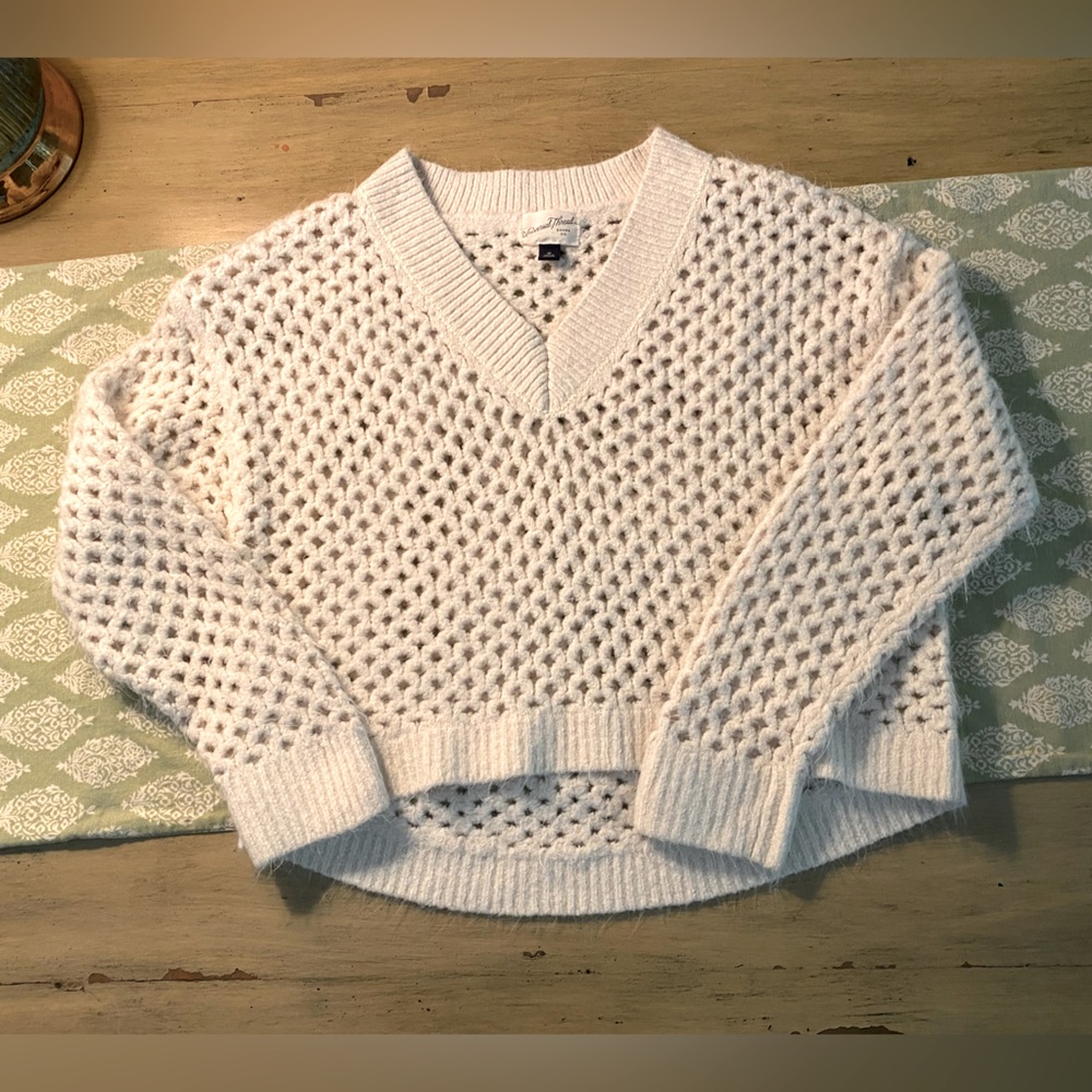Universal Threads Crop Open Weave Cream Sweater - Picture 2 of 5